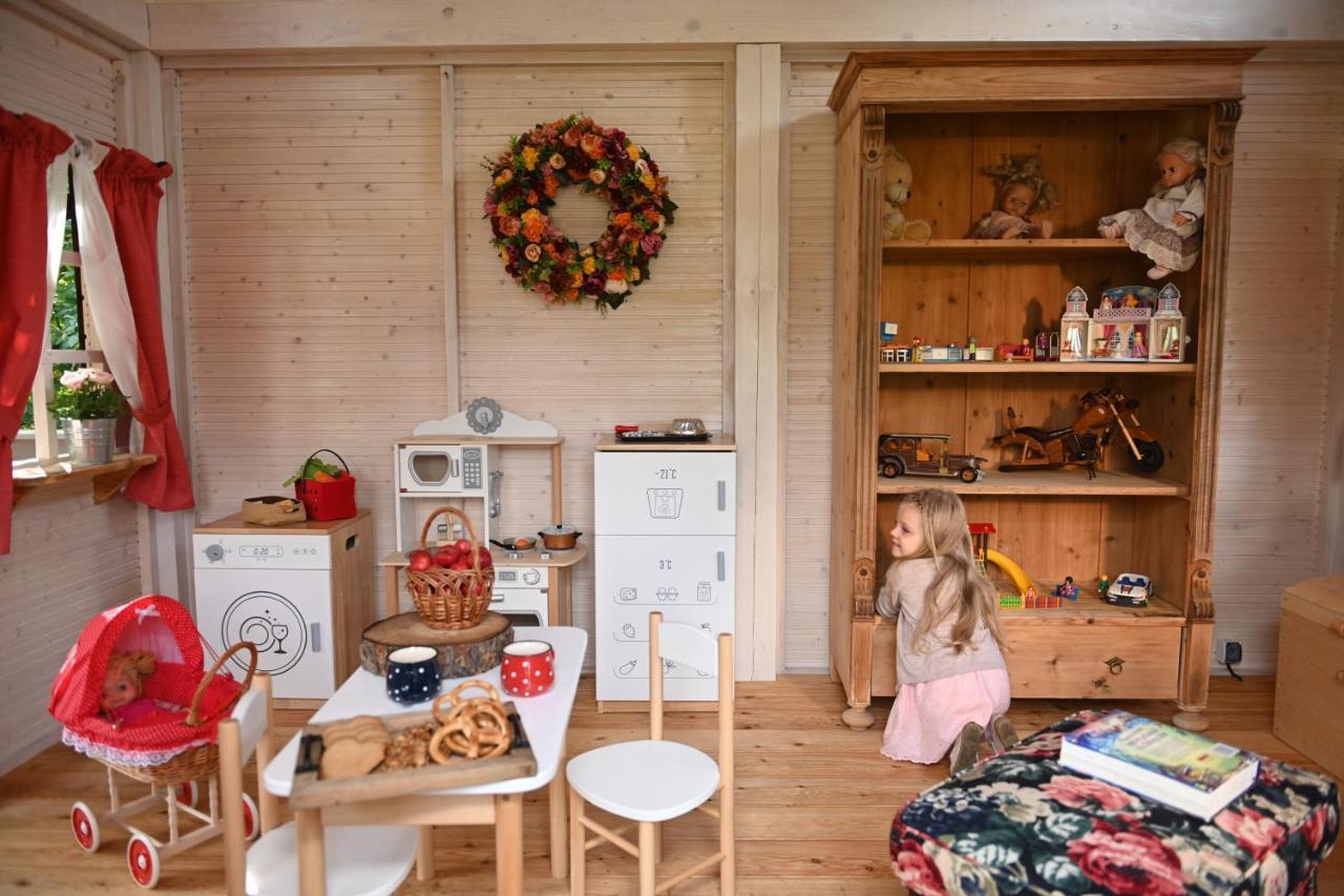 Apartamenty U Harrego II Przy Stawie Spa Klimatyzacja,Balkon,Sauna , Balia, Ogrod,Parking Kudowa Zdroj Luaran gambar